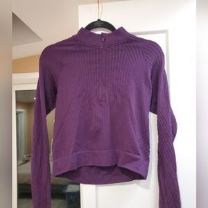 Lululemon Purple Women's Sweatshirt